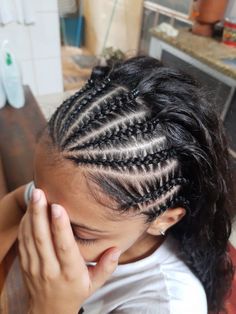 Braided Hairstyles On Short Hair, Hispanic Braids, Braids For Mexican Women, Half Braided Hairstyles Natural Hair, Cornrow Braids Ideas, Half Head Braids, Braids For White Women, Half Up Braids, Mexico Braids