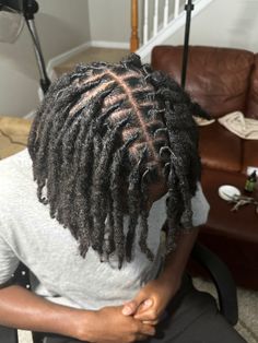 Men Loc Retwist, Medium Size Locs Men, High Top Loc Styles, Loc Sizes Chart, Medium Starter Locs, Starter Locs Men, Loc Sizes, 100 Locs, Tapered Hairstyles