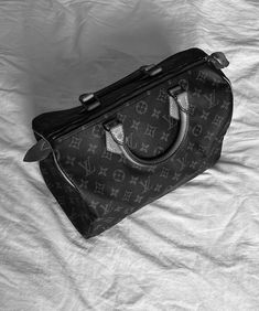 Louis Vuitton Aesthetic, Dhgate Finds, Accessory Inspo, Beautiful Black Dresses, Bag Louis Vuitton, Money On My Mind, Stylish Mens Outfits, Bags Aesthetic, Louis Vuitton Men