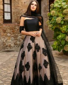 भारतीय दुल्हन संबंधी, डिजाइनर कपड़े, Black Lehenga, Choli Blouse, Salwar Kamiz, Red Lehenga, Indian Gowns Dresses