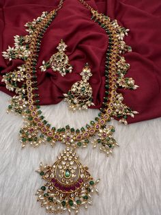 Kemp CZ Pearls Guttapusalu Long Necklace Guttapusalu Necklace, Antique Necklace Victorian, Necklace Traditional, Rice Pearls, Real Pearl Necklace, Temple Jewelry, Traditional Earrings, Green Beads, Kundan Necklaces