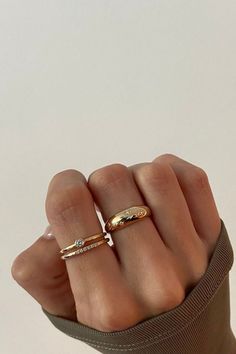 Gold Star-shaped Everyday Rings, Ušný Piercing, Gold Ring Stack, Waterproof Jewelry, Stacked Jewelry, Jewelry Lookbook, Hand Jewelry