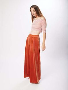 Extreme wide leg pants with an elastic waistband and side pockets Wide Leg Evening Pants For Spring, Spring Evening Wide Leg Pants, Evening Wide Leg Pants For Spring, Wide Leg Trousers With Elastic Waistband For Evening, Evening Wide Leg Trousers With Elastic Waistband, Evening Wide-leg Pants With Elastic Waistband, Spring Evening Pants With Elastic Waistband, Evening Wide Leg Pants With Elastic Waistband, Pocket Pants