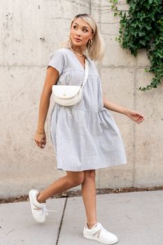 Ash Dress Holley Girl Casual Modest Summer Outfits, Ash Dress, Comfortable Chic Outfits, Casual Dress Outfit, Comfortable Summer Outfits, Teacher Outfit, Trendy Fall Outfits, Summer Stripes, Comfy Dresses