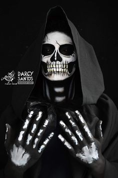 Grim Reaper Face Paint For Kids, Grim Reaper Makeup Men, Grim Reaper Face Paint, Scary Skull Makeup, Grim Reaper Makeup, Skeleton Makeup Tutorial, Mens Halloween Makeup, Face Painting Halloween Kids, Festival Face Paint