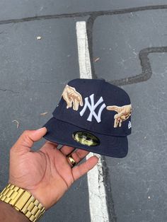 Sistine chapel inspired custom Yankee fitted. Custom embroidery Fitted Hats Custom, Custom Hats For Boyfriend, Custom Yankee Hat, Embroidered Fitted Hat, Cap Diy Ideas, Hats With Patches, Fitted Caps Men Outfit, New Era Aesthetic, Bedazzled Hat