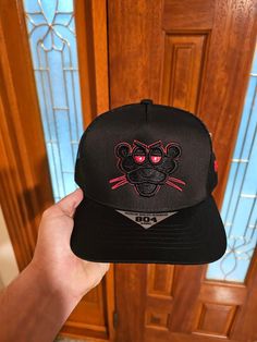 El chino antrax belico snapback hat black culiacan sinaloa mayiza chapiza jgl mayo zambada belico gorra moda sinaloa Brand new Free shipping  Grupo arriesgado, mitotes pa los ranchos, luis r conriquez, mayiza, chapiza, sinaloa, culiacan, moda, belico, jgl, peso pluma, fuerza regida Black Snapback Fitted Hat, Black Snapback Trucker Hat Hip Hop Style, Black Hip Hop Trucker Hat Snapback, Hip Hop Black Snapback Hat, Black Flat Bill Hat For Streetwear, Black Flat Brim Trucker Hat For Streetwear, Black Trucker Snapback Hat For Streetwear, Black Hip Hop Trucker Hat With Curved Brim, Black Snapback Baseball Cap