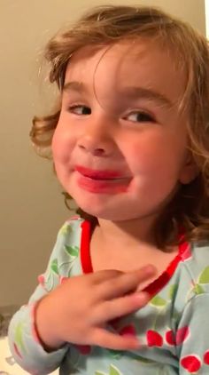 Funny Children Videos, Baby Fails, Funny Baby Videos, Funny Children, Cedar Wreath, Girls Lipstick, Loose Tooth, Baby Memes