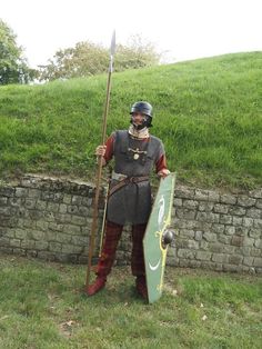 Greek Armour, Dragons Inspiration, Roman Culture, Roman Legion, Fantasy Stuff