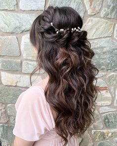 45 Perfect Half Up Half Down Wedding Hairstyles Wedding Forward Wedding Hairstyles Dark Hair, Hairstyles Dark Hair, Up Wedding Hairstyles, Half Pony Hairstyles, Down Wedding Hairstyles, Hairstyles Theme, Messy Wedding Hair, Wedding Hair Half