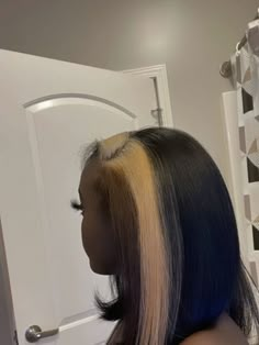 Two Color Skunk Stripe, Peekaboo Hair Colors, Bg Color, Skunk Stripe, Sleek Ponytail Hairstyles, Peekaboo Hair, Straight Weave Hairstyles, Cute Hair Colors