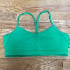 Brand New But No Tags. Smoke Free Home. Grass Green Color. Casual Green Sports Bra With Built-in Bra, Fitted Green Sports Bra With Adjustable Straps, Green Sports Bra With Adjustable Straps For Yoga, Green Yoga Sports Bra With Adjustable Straps, Green Sports Top With Adjustable Straps, Green Sports Bra With Adjustable Straps, Green Activewear With Adjustable Straps For Sports, Spring Green Sports Bra, Green Sports Bra For Spring Workouts