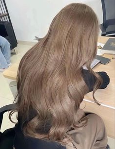 Hazel Beige Hair, Pale Brown Hair, Bleach Hair Color, Balayage Hair Caramel, Beige Hair, Long Shiny Hair, Brown Hair Inspo, Really Long Hair, Caramel Hair