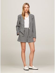 Tommy Hilfiger women's blazer. Formal styling takes a playful turn with this single-breasted blazer, cut to a slim fit from lightweight breathable seersucker.  Material: 50% Sustainable Modal (smd), 46% Cotton, 4% Elastane. Patterned Blazer, Seersucker Blazer, Gingham Check, Formal Style, Tommy Hilfiger Women, Gingham, Women's Blazer, Tommy Hilfiger, Slim Fit