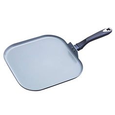 a square pan with a handle on the side