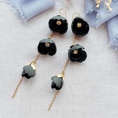 Black and Gold Boho Wedding Earrings for Brides Long Chain - Etsy Poland Black Bridal Earrings, Elegant Dangle Flower Earrings For Party, Elegant Flower Drop Earrings For Evening, Elegant Evening Flower Drop Earrings, Chic Black Earrings For Wedding, Elegant Formal Jewelry With Handmade Flowers, Black And Gold Boho Wedding, Elegant Handmade Flower Earrings For Party, Elegant Handmade Flower Earrings