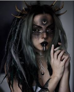 Norse Makeup, Dark Halloween Costumes For Women, Dark Costumes For Women, Viking Witch Makeup, Pagan Witch Costume, Moon Witch Makeup, Witch Hairstyles Halloween, Witch Doctor Makeup, Evil Witch Makeup