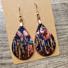 This pair of lightweight, teardrop earrings adds a unique touch, featuring original neuro-inspired artwork, "Decoding Hope". They are artsy, vibrant and a creative way to advocate for healthy thought patterns. A unique accessory for anyone needing a gentle reminder, but also eye-catching jewelry for those in neuroscience, counseling or medical professions. "'Decoding Hope' depicts a colourful cluster of neurons growing in connective solidarity, recircuiting around an area of damage. This speaks to hope's endeavor to convert our lived realities into a more comprehensible form in which we learn to recognize and interpret hope's "code". If you are interested in the original artwork that inspired this item or seeing more from the art collection, visit Geinene.com or follow me on Instagram @Gei Thought Patterns, Plastic Earrings, Accessories Unique, Teardrop Earrings, Print Images, Or Rose, Jewelry Earrings Dangle, Etsy Earrings, Original Artwork