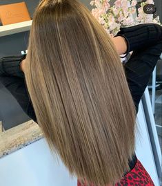 Haircuts For Long Hair Straight, Balage Hair, V Cut Hair, Balayage Straight Hair, Wine Hair, Brunette Blonde, Brunette Hair With Highlights, Gorgeous Hair Color, Knitting Tips