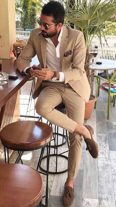 Brown Suits For Men, Prom Suits For Men, Mens Casual Suits, Blazer Outfits Men, Tan Suit, Formal Men Outfit, Mens Fashion Blazer