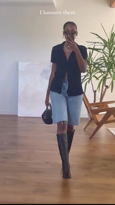 Split Ankle Pants Outfit, Amaarae Outfits, Winter In Miami Outfits, Aesthetic Going Out Outfit, Closing Day Outfit, Loafers Work Outfit, Modest Summer Outfits Black Women, Spring Outfits 2025, Las Vegas Fall Outfit Ideas