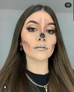 Catrina Makeup Easy, Simple Catrina Makeup, Catrina Costume, Halloween Eye Makeup, Halloween Eyes, Halloween Makeup Scary