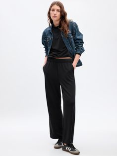 Soft stretch knit straight leg pants.  Elasticized waist.  Front slant pockets.  Mid rise.  Straight silhouette with a roomy fit.  Wide leg.  Models wearing Gap Straight Leg Sweatpants, Inspo Board, Casual Work Outfits, 2024 Fashion, Petite Size, Work Casual, Who What Wear, Straight Leg Pants, Leg Pants