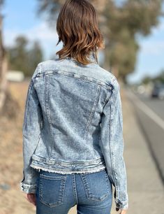 Sassy-cute, ready for anything, the Sammy Denim Jacket from Wash Lab is an everyday go-to. The model is 5'7" wearing a size small Everyday Light Wash Denim Jacket, Casual Washed Blue Denim Jacket For Day Out, Trendy Washed Denim Jacket For Day Out, Spring Day Out Washed Blue Denim Jacket, Washed Blue Denim Jacket For Spring Day Out, Washed Denim Top For Fall, Fall Season Washed Denim Top, Light Wash Denim Outerwear For Day Out, Washed Blue Denim Jacket For Day Out