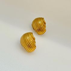 -gold plated -stainless steel -minimalist  statement earrings for everyday