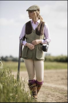 Ladies Waistcoat, Women Wearing Ties, Country Clothing, Hunting Clothes, English Style