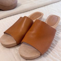 Beautiful Clog Slide Sandals. Never Worn. New With Out Tags. Wooden Soles. 1inch Heel Height. Perfect Slip On Comfortable But Dress Sandal. Madewell Sandals, Criss Cross Sandals, Braided Sandals, Fisherman Sandals, Strap Sandals Women, Madewell Shoes, Clog Sandals, Flatform Sandals, Brown Leather Sandals