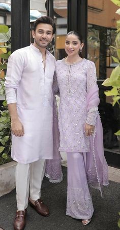 Roka Outfits For Couple, Dholak Dresses, Couple Matching Outfits Pakistani, Couple Kurta And Kurti, Eid Couple Outfit, Priyanka Chopra Indian Outfits, Couple Clothes Matching Wedding, Matching Suit And Dress Couple, Engagement Suits Women