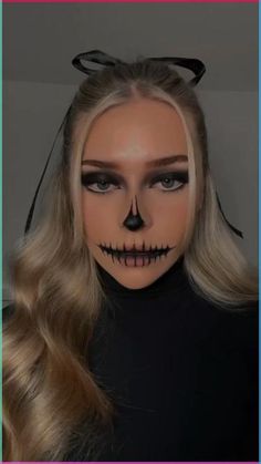 Unearth the ultimate Halloween hack! Transform into a bone-chilling beauty with this spine-tingling skull makeup tutorial. 💀✨#makeup #halloweenmakeup #halloween #halloweenlook #easyhalloweenmakeup #halloweenhacks #halloweenmakeuptutorial #halloweenideas #halloweenhacks #makeuphacks #skullmakeup Halloween Hairstyles Skeleton, Makeup For Skeleton Costume, Halloween Makeup For Blondes, Simple Face Halloween Makeup, Cute Skull Makeup Easy, Skeleton Makeup Easy Simple, Fun Skeleton Makeup, Halloween Makeup Only Costume, Halloween Makeup For Office