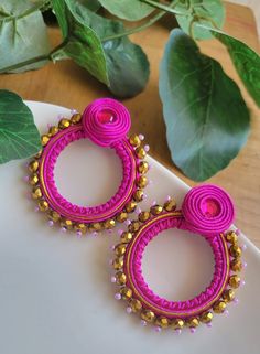 Handmade earrings with Soutache, unique models and colors, each one is unique, they are not repeated Material: soutache Size: 2 inches wide x 2.5 inches long The soutache cord is a rayon cord in the form of a braid that is used to decorate jewelry. It is available in a wide variety of colors and is used by combining a multitude of beads such as pearls, mother-of-pearl, glass, miyuki, strass, natural beads, etc. Our earrings are handmade, exclusive to our brand, each model is unique, they are not Unique Models, Handmade Earring, Soutache Earrings, Natural Beads, Girls Best Friend, Unique Earrings, Jewelry Earrings Studs, Handmade Earrings, Blue Black