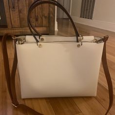 Aldo Off-White Purse. Never Used. Can Be Cross Body Too. White Shoulder Bag With Gold-tone Hardware And Double Handle, White Chic Shoulder Bag With Double Handle, Chic White Shoulder Bag With Double Handle, Chic White Shoulder Bag With Adjustable Strap, White Satchel With Double Handle And Adjustable Strap, White Tote Shoulder Bag With Gold-tone Hardware, Chic White Bag With Gold-tone Hardware, White Double Handle Satchel For Everyday Use, Elegant White Satchel With Gold-tone Hardware