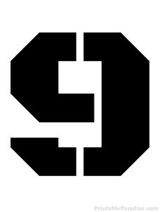 the letter g in black and white with an arrow pointing to it's left