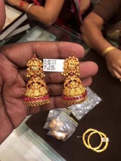 Jhumkas Designs, Gold Buttalu, Gold Jhumkas, Gold Earrings Indian, Temple Jewelry Necklace, Antique Gold Earrings, Gold Temple Jewellery, Gold Jhumka Earrings