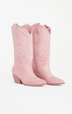 STEVE MADDEN WEST BOOT ANGLED Steve Madden Cowboy Boots, Heels Preppy, Womens Cowboy Boots, Cute Cowgirl Boots, Pink Cowboy Boots, Pink Cowgirl Boots, Cowboy Shoes, Bota Country, Glamour Vintage