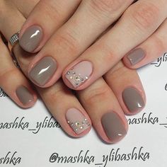 @mashka_ylibashka knows just how to pair a deep taupe with just enough bling on the accents nails. This set goes from a day in the office to a night out in a blink. #naturalnails #accentnail #makethemgelish Gel Nail Art Designs, Classy Nail Designs, Gelish Nails, Nails Colors, Super Nails, Nail Nail, Short Nail Designs, Accent Nails, Classy Nails