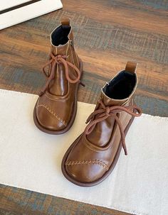 Comfortable Stitching Lace-up Flat Boots — Obiono