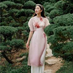 Modern Pink Ao Dai With Pants Brand New Fits Like A Small Sleeves Are A Little More Full And Puffy When On Pink Short Sleeve Ao Dai For Spring, Viet Wedding, Wedding Ao Dai, 27 Dresses, Crafts Beautiful, Silk Material, Tea Ceremony, Types Of Dresses, Vietnam