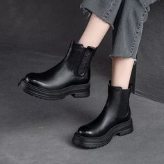 Gender: Women Item Type: Boots Main Material: Cow Leather Style: Casual, Classic, Retro Season: Spring, Autumn Heel Type: Platform Outsole Material: Rubber Heel Height: Mid-Heel (5 cm) Size Length cm inch 35 22.5 8.86 36 23 9.06 37 23.5 9.25 38 24 9.45 39 24.5 9.65 40 25 9.84 Chunky Platform Boots, Thick Heel Boots, Platform Boots Women, Platform Boots Chunky, Retro Minimalist, Black Platform Boots, Chunky Heels Boots, Sole Shoes, Chunky Platform