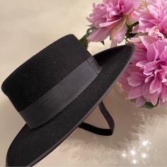 Vintage Clase Superior Extra Sombrero. Vintage New, Never Worn. Accessories Vintage, Hats Vintage, Black Color, Accessories Hats, Fast Delivery, Women Accessories, Hats, Women Shopping, Black