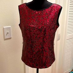 Nwt Back V-Cut With Zipper Sleeveless Sequin Medium Top Fitted Sleeveless Holiday Tops, Fitted Sleeveless Top For Holiday, Red Sleeveless Holiday Tops, Sleeveless Tops For Spring Holiday, Festive Sleeveless Holiday Top, Strip Blouse, Evening Blouses, Flare Top, Maternity Blouse