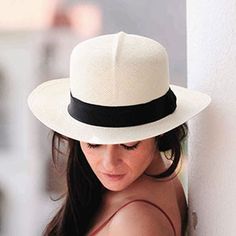 A comfortable hat, handmade in Cuenca, the worldwide famous Panama Hat town in Ecuador. This Panama Fedora hat (Tuis) for men is a top quality, casual and elegant hat. Each hat is individually blocked and trimmed to meet the highest quality standards. #panama #panamahat #hat #hats #madeinecuador #ecuador Classic Brimmed Natural Color Hats, Classic Wide Brim Straw Hat In Natural Color, Beige Curved Brim Panama Hat For Everyday, Classic Natural Brimmed Straw Hat, Classic Wide Brim Natural Straw Hat, Classic Natural Wide Brim Straw Hat, Classic Natural Brimmed Hats, Classic Natural Sun Hat With Flat Brim, Elegant Fitted Panama Hat For Travel