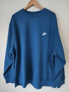 Nike Men's Sportswear Club Fleece Crew Size 3XL BV2662 407 Nwt. Marina blue Nwt Where To Buy Nike Vintage Sweatshirt, Nike Crewnecj, Sweat Nike Collection, Nike Creneck, Cute Nike Sweatshirts Blue, Blue Sweatshirt Nike, Affordable Blue Nike T-shirt, Sweat Nike Vintage Bleu, Nike Baby Blue Sweatshirt