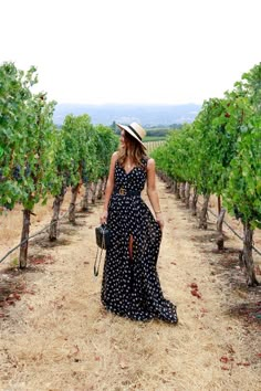 Napa Valley Dress Outfit, Tropical Couture, Italy Wardrobe, Bohemian Closet