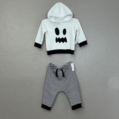 Nwt Old Navy White & Black Halloween Ghost Hoodie & Pants Set Unisex White Long Sleeve Sets For Halloween, Casual Black Halloween Sets, White Hooded Streetwear Sets, Casual Cotton Halloween Sets, Casual Cotton Sets For Halloween, Pink Utility Jumpsuit, Hoodie And Sweatpants Outfit, Navy Costume, Striped Sweatpants