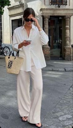 Italian Fashion Street, Modest Summer Outfits, Chique Outfits, Outfits Modest, Modest Summer, Office Outfits Women, Spring Capsule Wardrobe, Wedding Hijab, Minimalistic Style