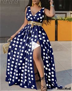 +Color blue...ze XL summer dresses 2021, summer dresses modest, summer dresses aesthetic, white summer dress..! Dots Outfit, Printed Beach Dresses, Sukienki Plus Size, Dot Print Dress, Shift Dresses, Dress Sleeve Styles, Split Maxi Dress, Women Long Dresses, Dress Robes